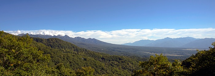 八ヶ岳と正面には南アルプスの山々