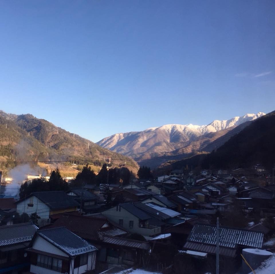 駒ヶ岳もうっすら雪化粧